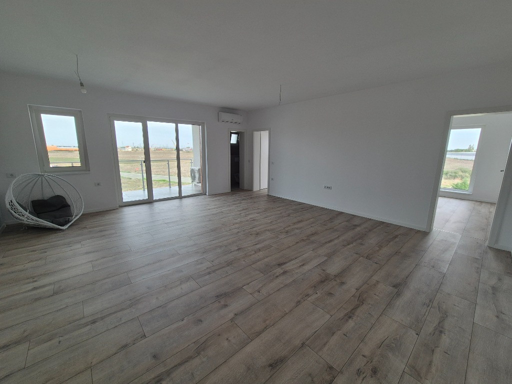Apartament NOU 3camere,78 m,Etaj 2/3,lift,Prima închiriere,Via Carmina