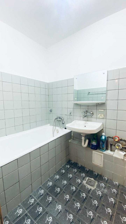 Unirii zepter emil botta etaj 4