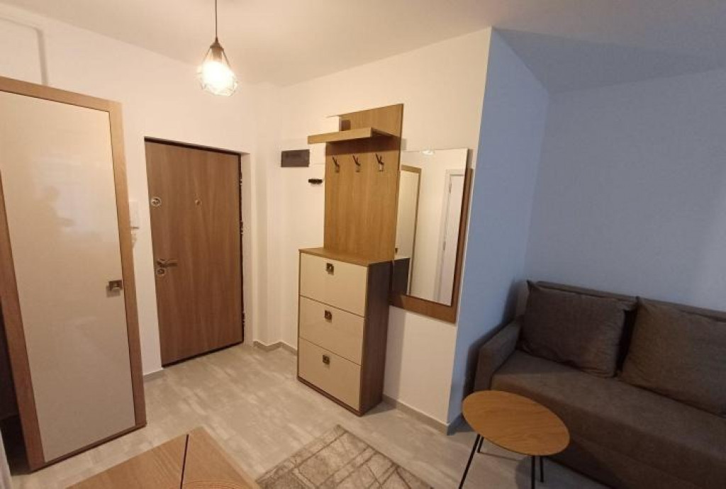 Giurgiului luica bloc nou etaj 1