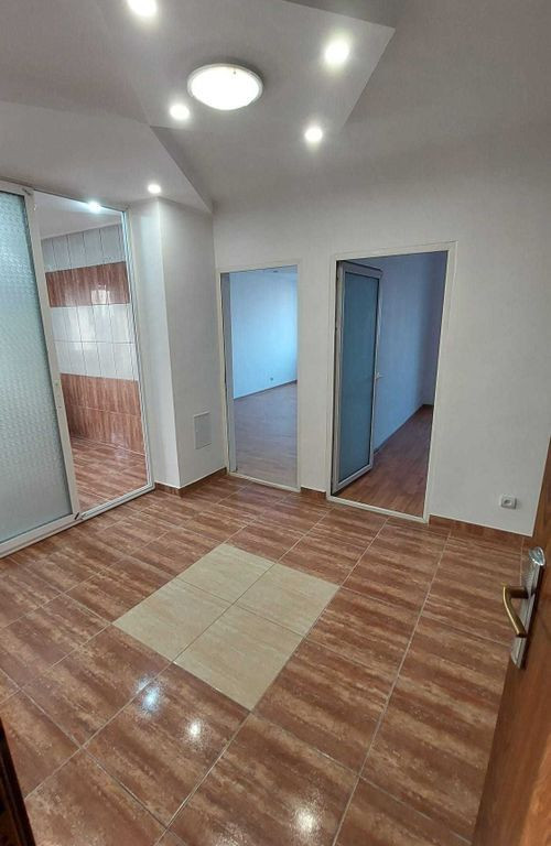 Apartament 4 camere - Garnitei