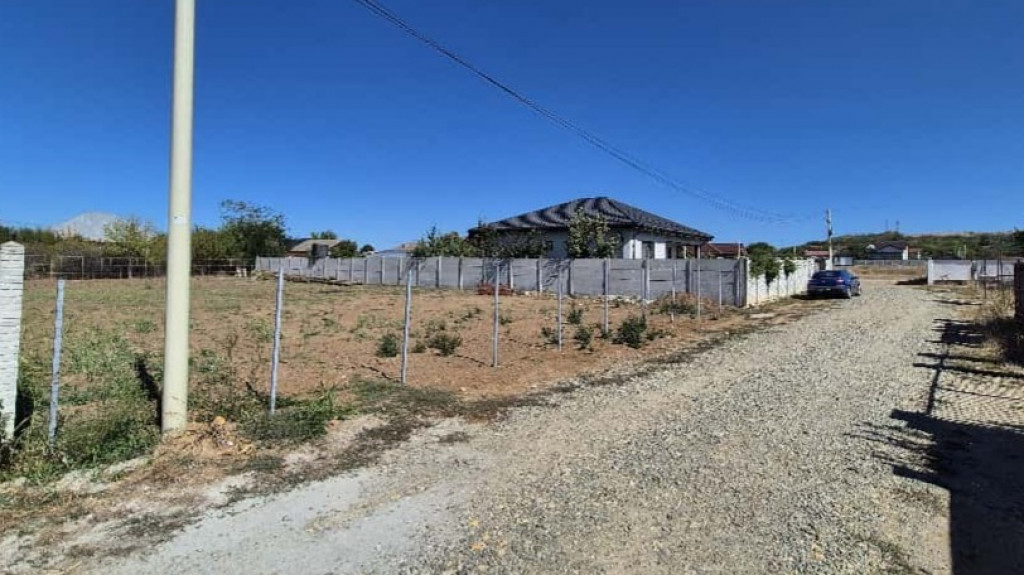 Teren intravilan – Dudovicesti, lângă Craiova 1100mp