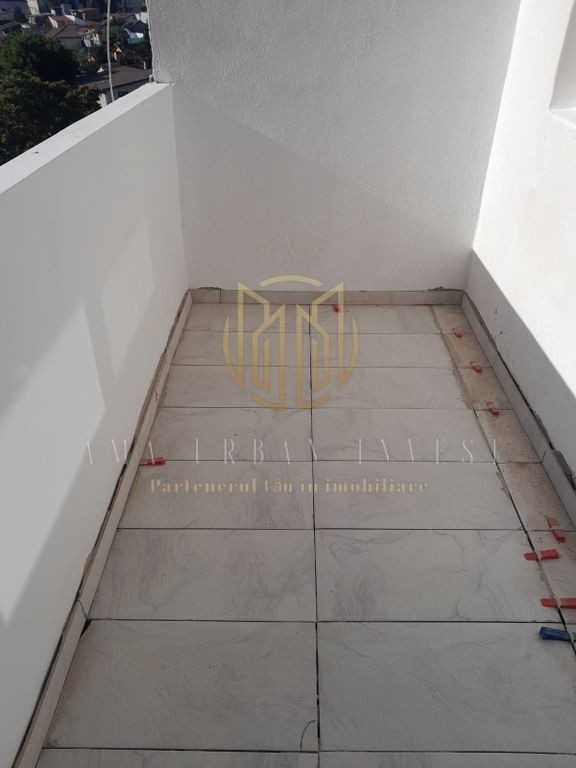 Calea Mosior apartament 4 cam 87 mp , etaj 4, 1982 pret 1...