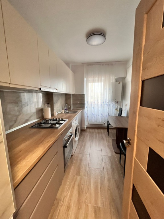 Apartament 2 cam dec, Păcurari Alpha Bank, 500 euro neg