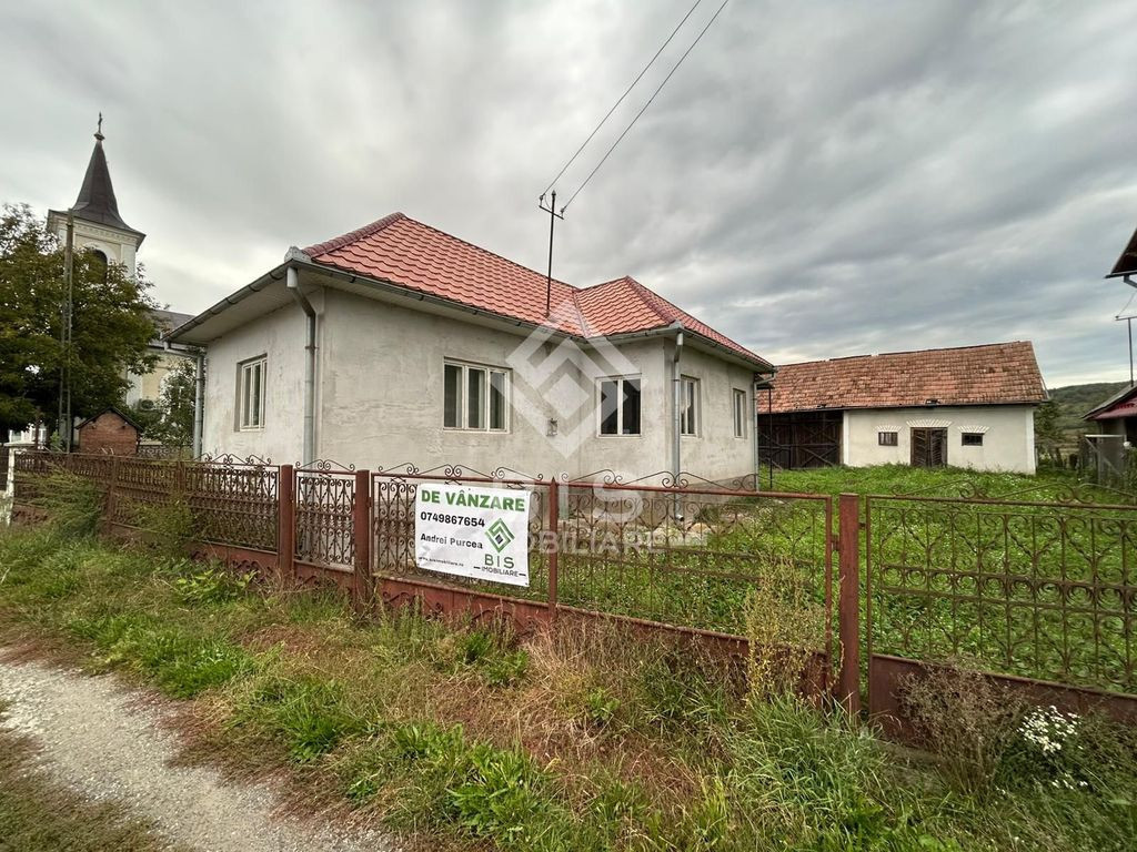 Casa de vanzare in localitatea Sintereag