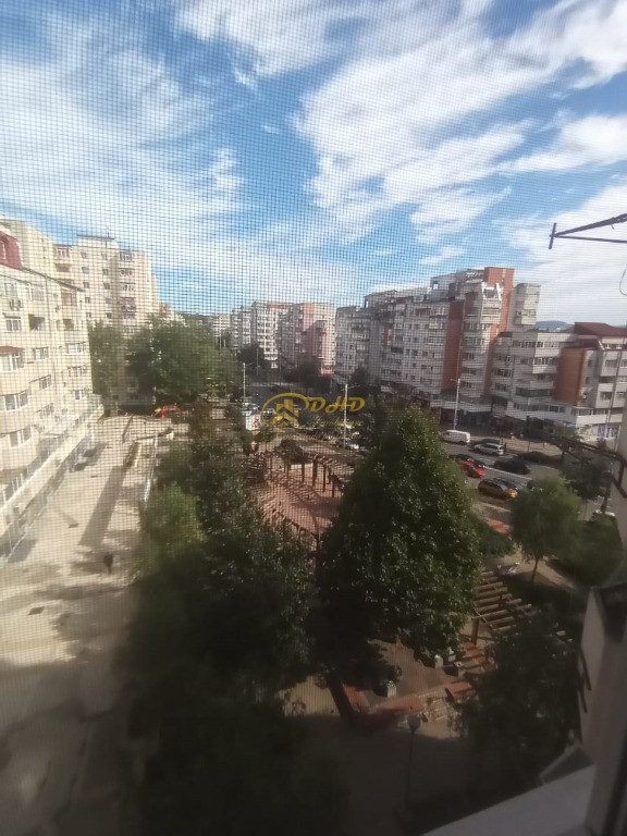 Apartament 4 camere decomandate - Păcurari