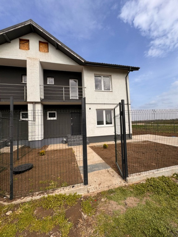 Vila P+1+pod ~ 135mp ~ { Acces rapid A0 , Sos. Oltenitei }