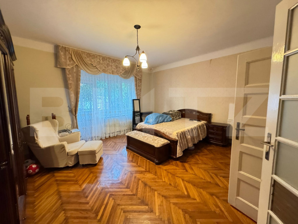 De vanzare apartament , cu 3 camere, 60mp, zona Carpati 2