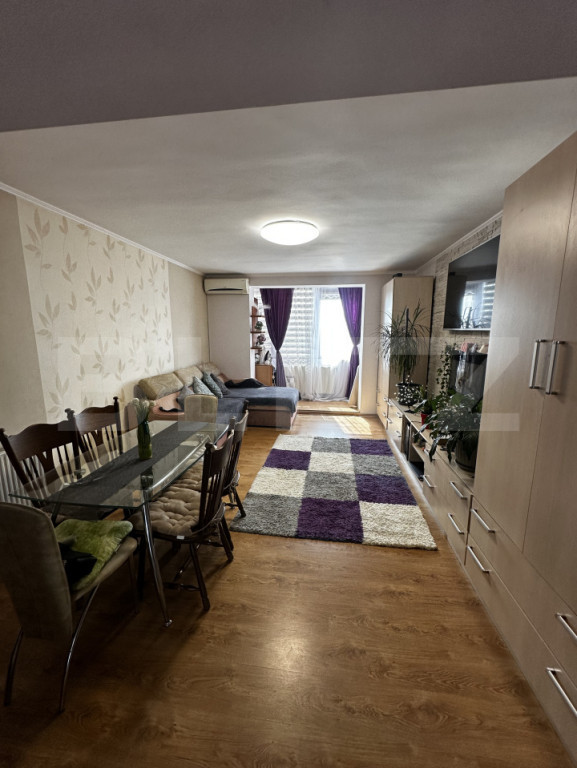 Apartament de vanzare, cu 3 camere, 70 mp, zona 14 Mai