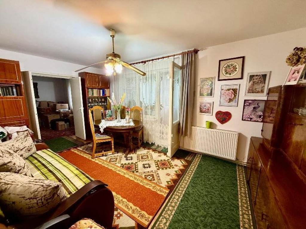 A/1660 De vânzare apartament cu 4 camere în Tg Mureș - Dâmb