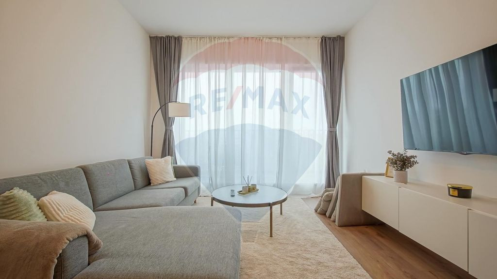 Apartament cu 3 camere de închiriat, Tractorul