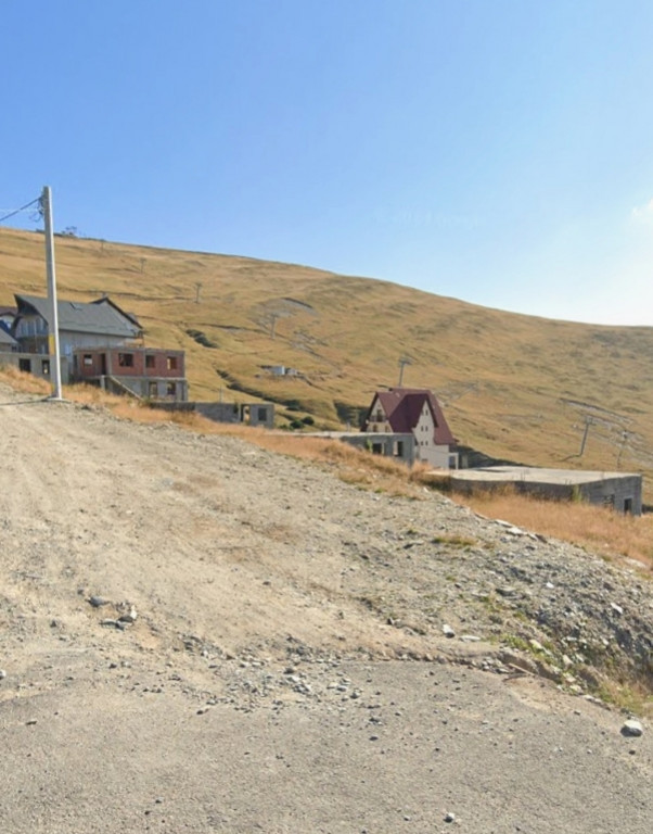 Proprietar teren intravilan 536mp cu fundație si utilități. Rânca