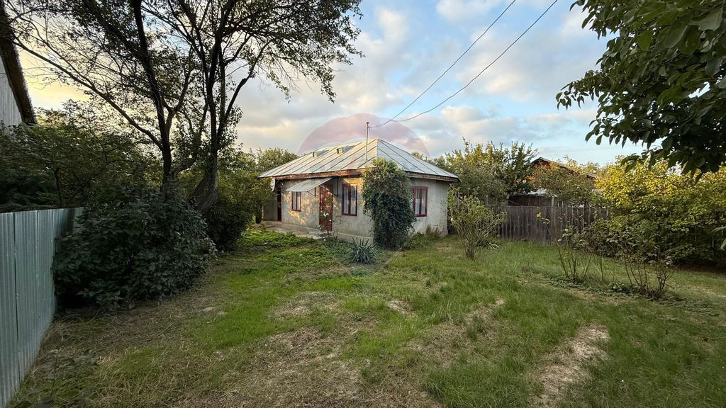 Casă / Vilă Bătinești-Pătrășcani