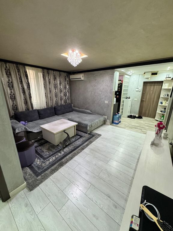 Apartament 3 camere zona Abator