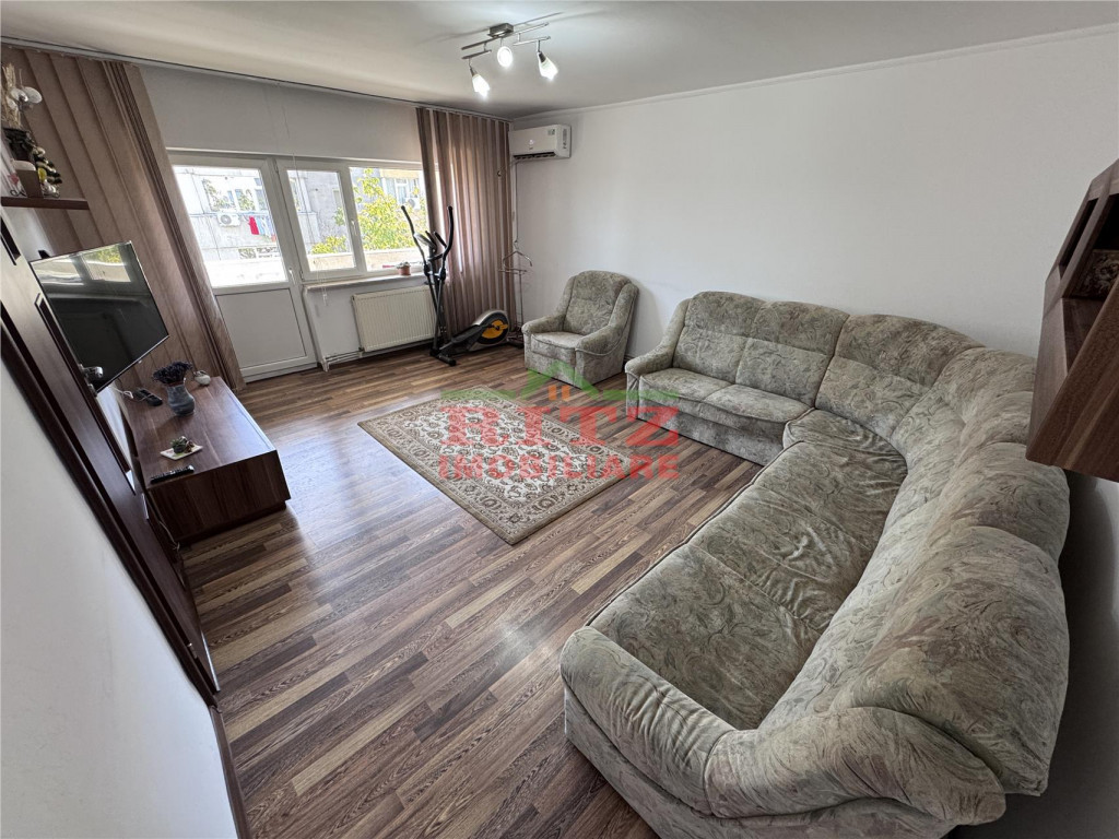 Nou! Garsoniera S=45 mp, decom., et. 3, zona Zahana!