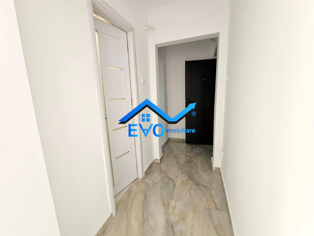 Apartament 2 camere, renovat, Alexandru cel Bun, zona Miron
