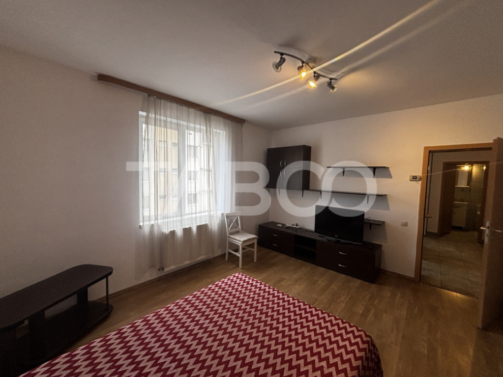 Apartament de inchiriat etaj 1 decomandat 2 camere pet frien