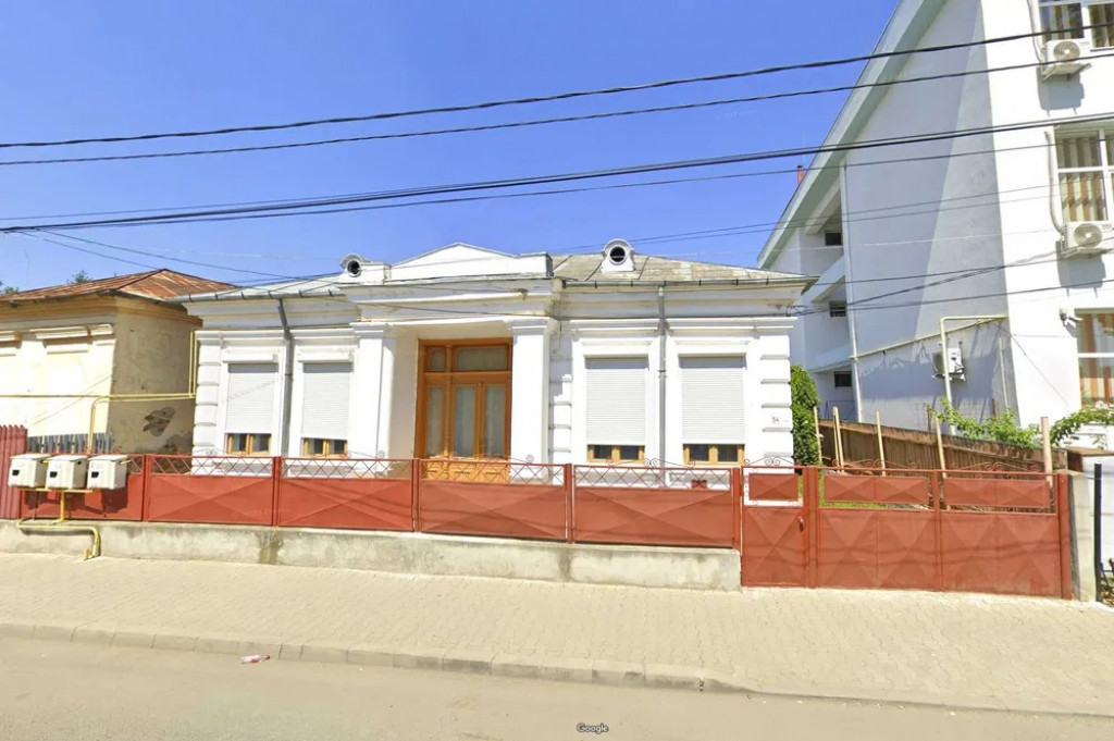 Vila P 1 de in Focsani - Nord 4 dormitoare, 3 bai , 166.000