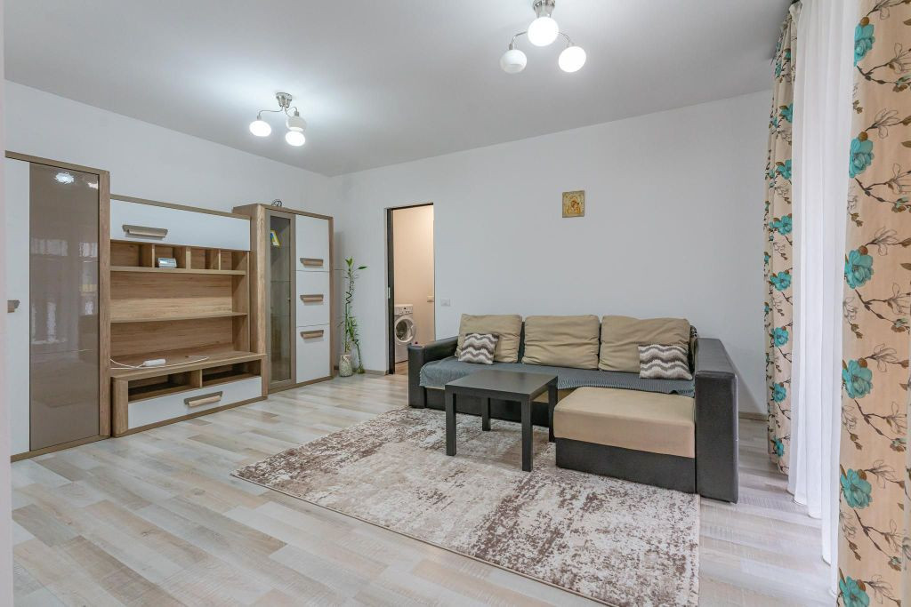 Apartament mobilat si cu loc de parcare