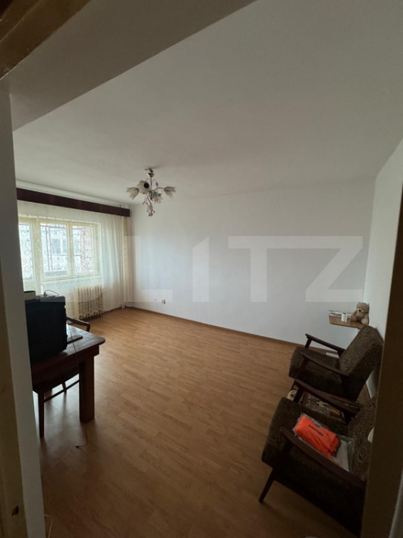 Apartament 3 camere, decomandat, 66 mp - Deva, Decebal