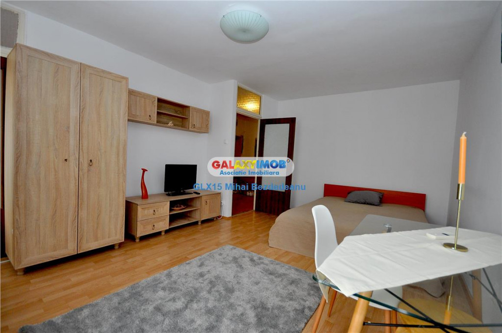 Garsoniera in zona Baba Novac