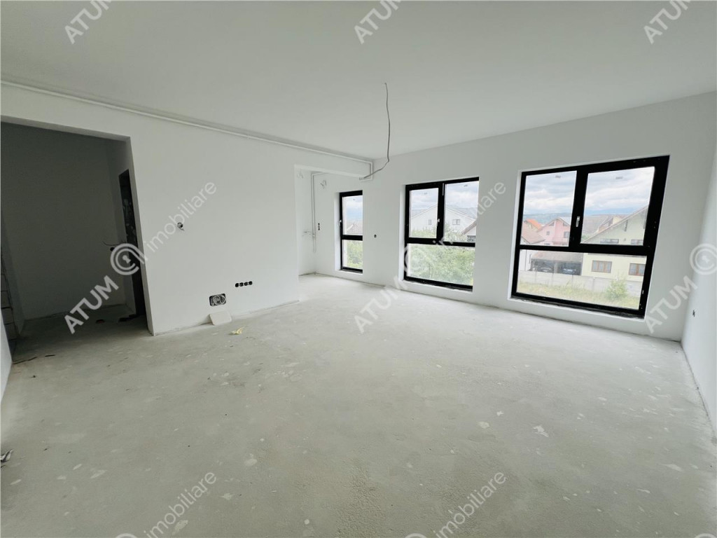 Apartament cu 2 camere si loc de parcare etaj 1 zona Unimat