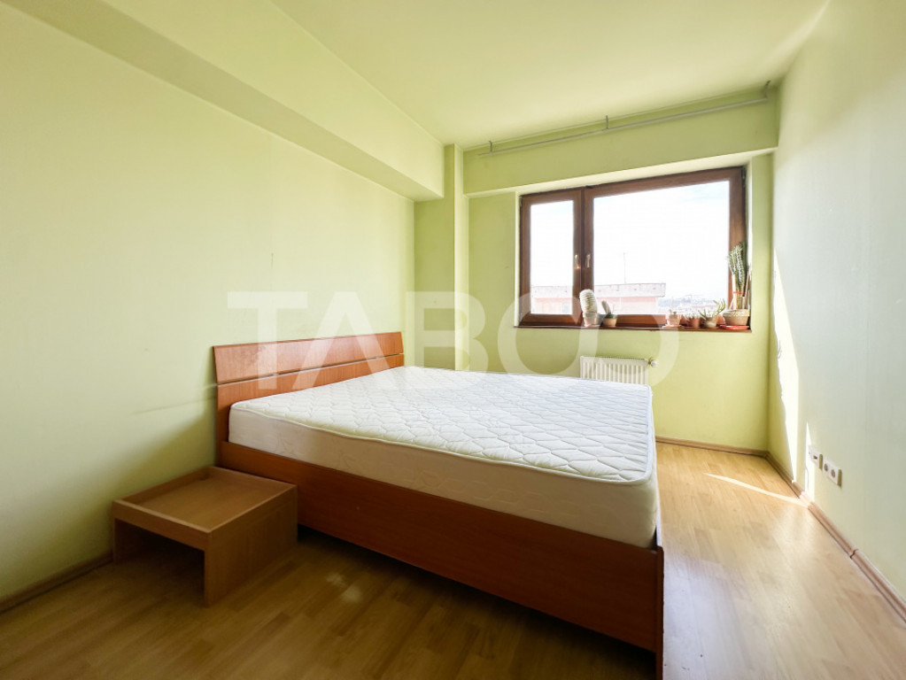 De vanzare apartament cu 3 camere in zona strazii Nasaud Mar