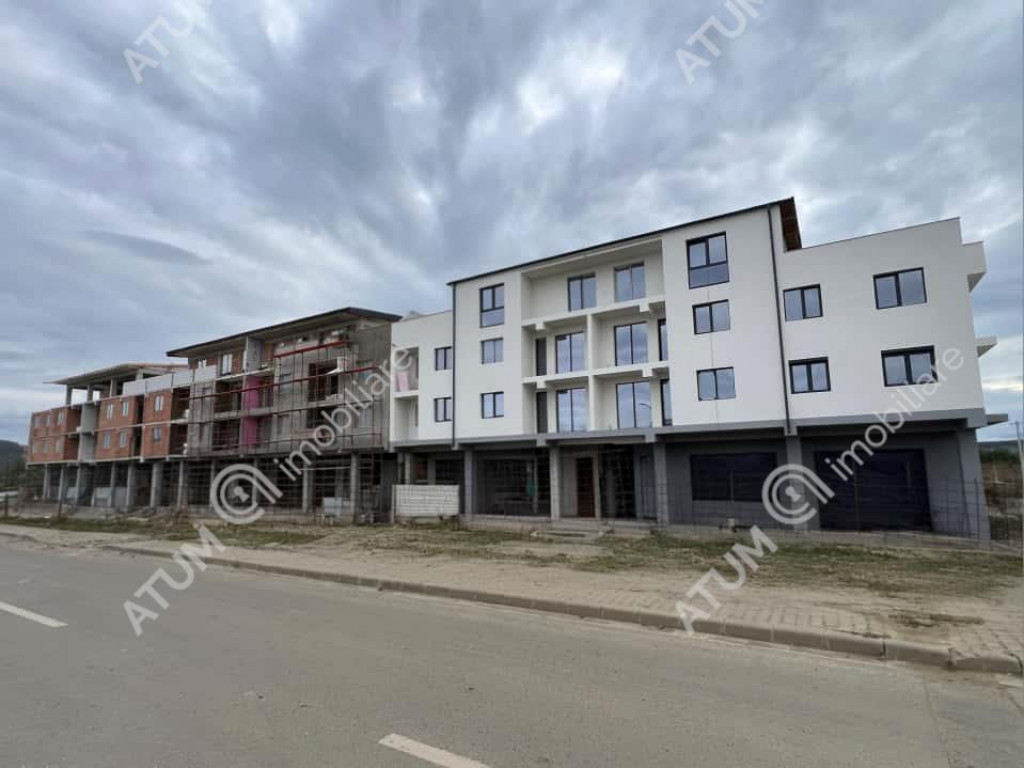 Apartament cu 3 camere 2 balcoane etaj 1 in Selimbar zona Tr