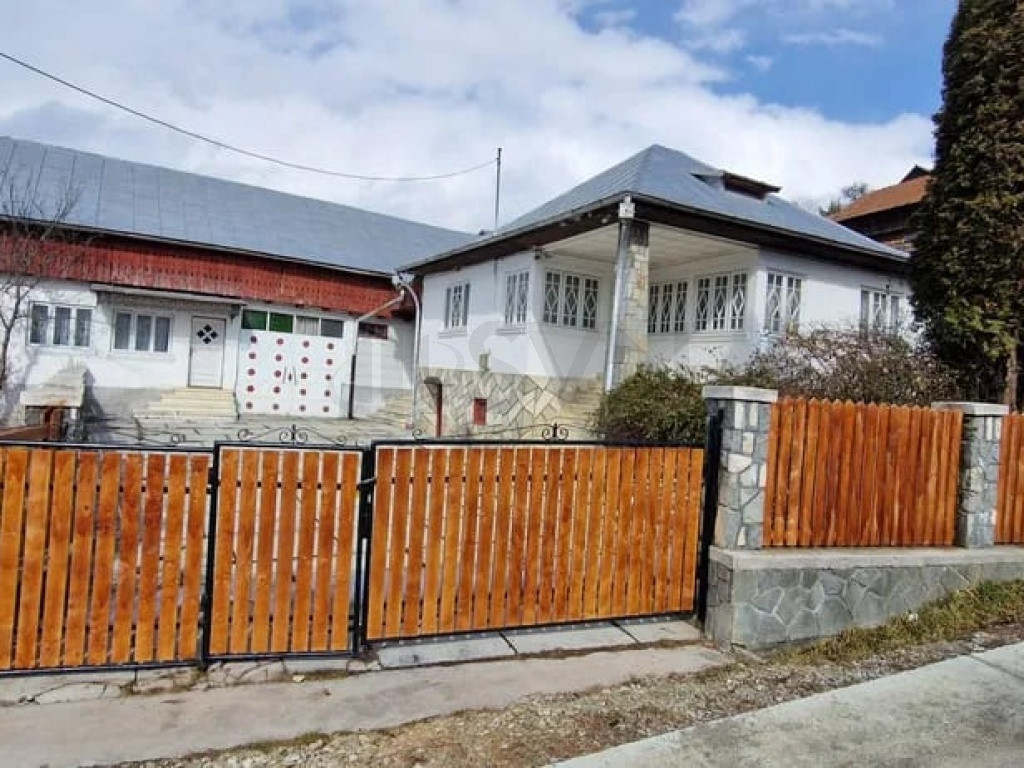 Casa de in Valea Doftanei