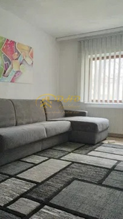 Apartament cu o camera decomandat in Tatarasi