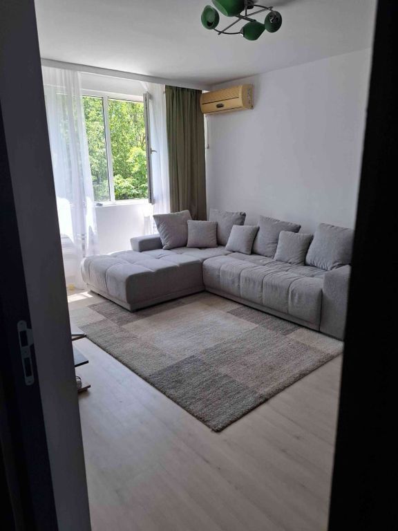 Apartament 3 camedere decomandat Bd. 1 Decembrie 1918