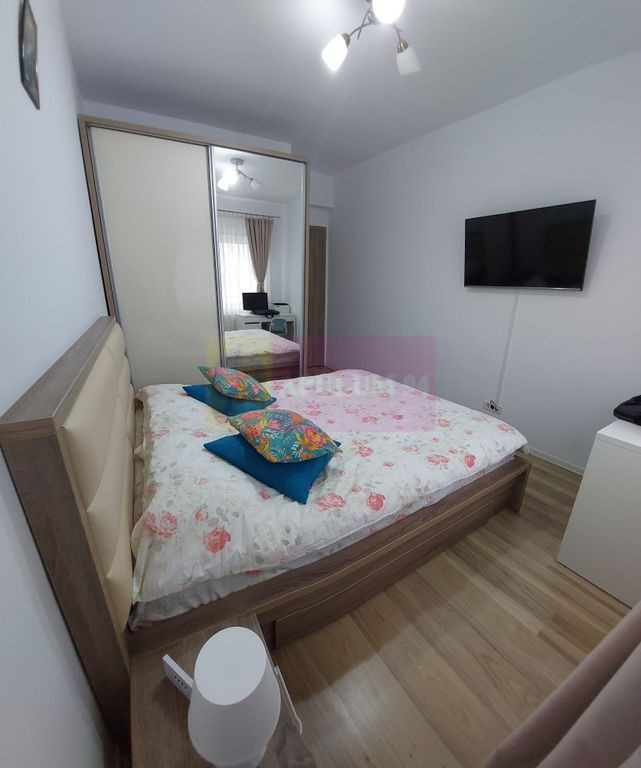 Apartament 2 cam 58mp Metrou Aparatorii Patriei + loc par...