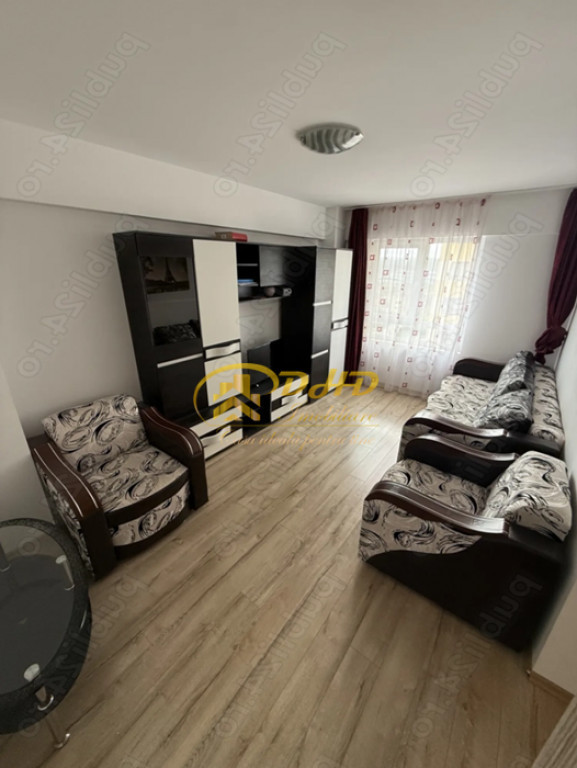 Inchiriez apartament cu 1 camera in Ideal Residence