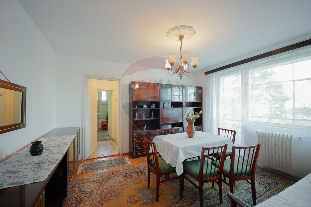 Apartament 3 camere de vânzare, Nufarul, Reabilitat, Ap?...