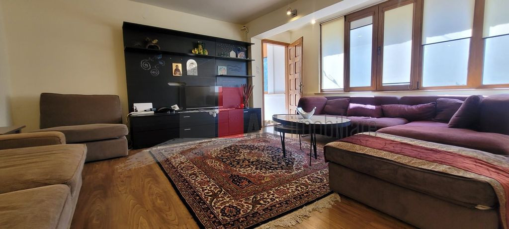 Apartament cu 2 camere de inchiriat in zona Mihalache/1 M...