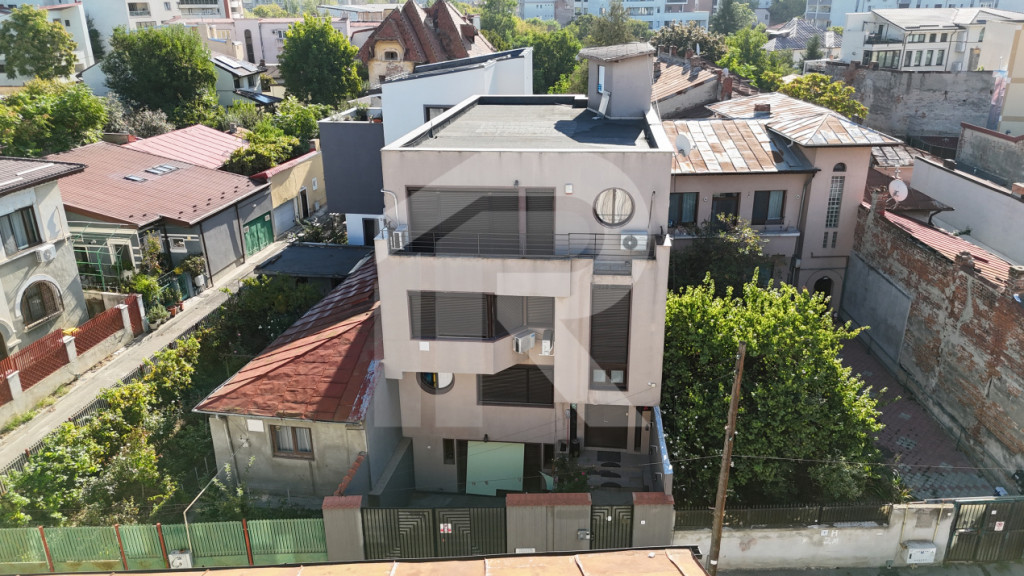 Vilă situata în inima Bucureștiului – lângă JW Marrio