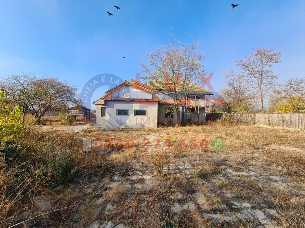 ID 6576 Casa P+M în Sat Lăstuni