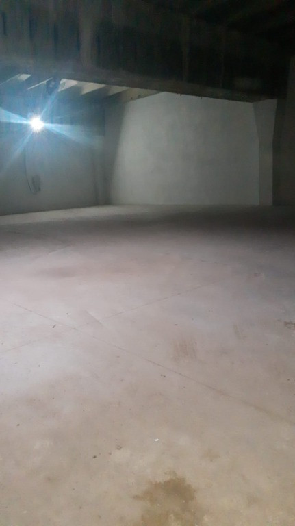 Bd-Bucuresti, hala, 400mp