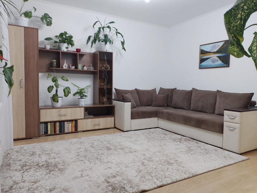 Apartament cu 2 camere de inchiriat in zona Andrei Muresanu