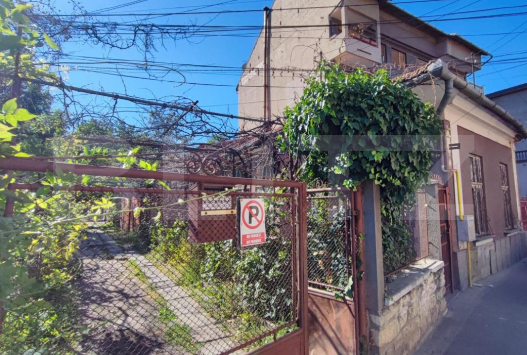 Oportunitate! Casa renovabila, 54mp, teren de 223mp, curte c