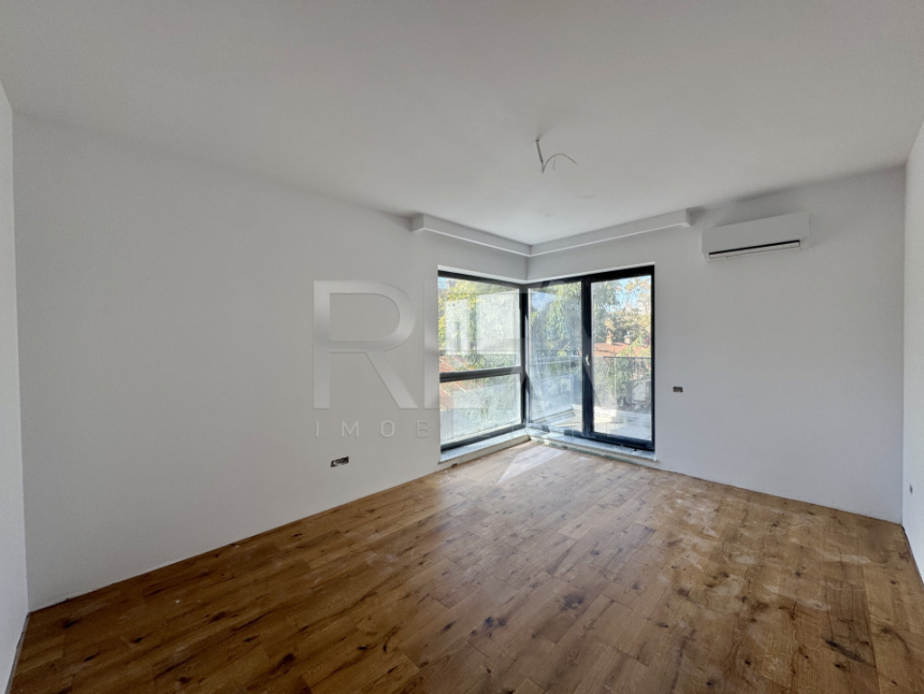 Studio Ultracentral - Tepeș Vodă 152