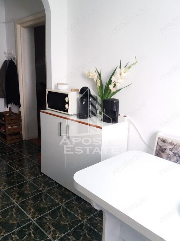 Apartament cu 2 camere, decomandat, in Complexul Studentesc