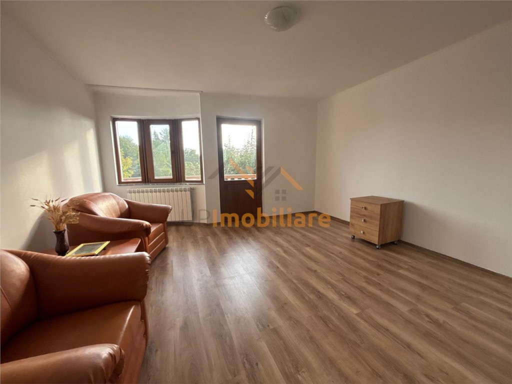 De închiriat casă cu 4 camere , în zona de Dealuri