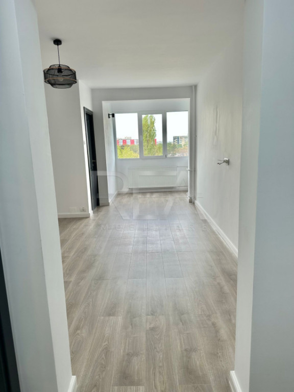 Garsonieră Titan – 1 Decembrie/Aleea Barajul Bicaz, bloc