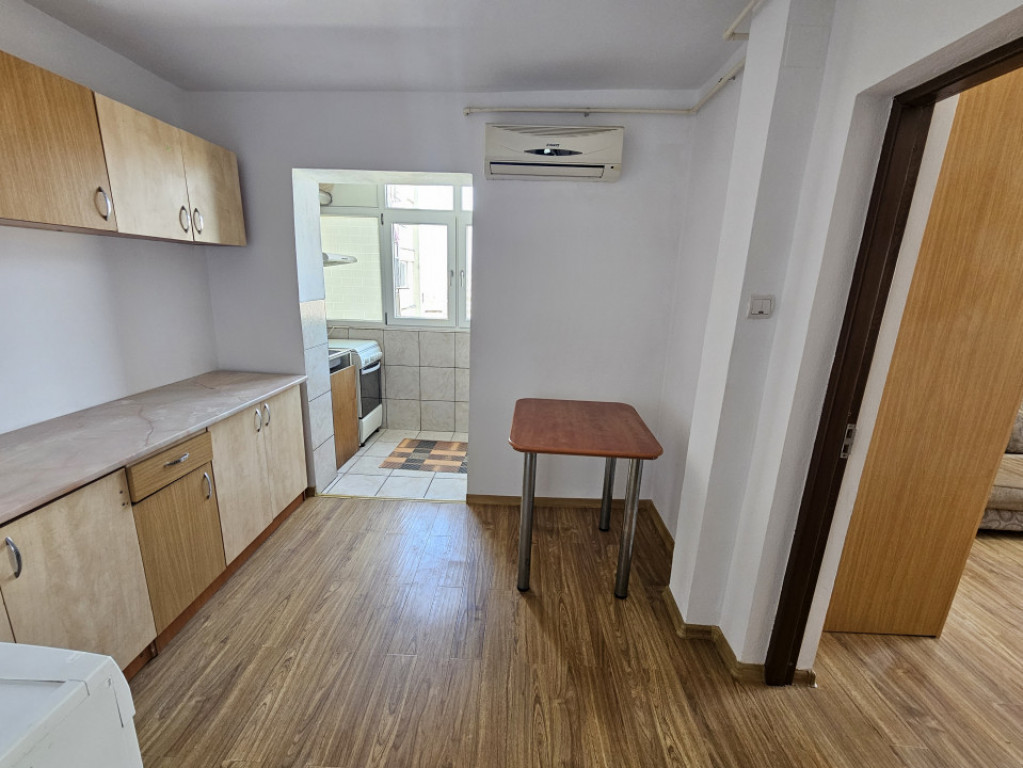 Apartament 2 camere, situat în Tg. Jiu, Ale. Plopilor