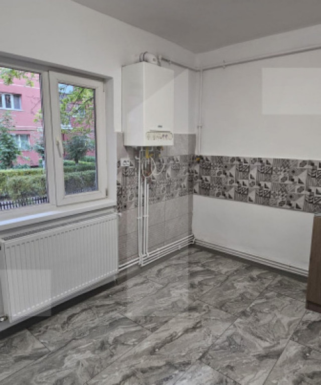 Apartament de vanzare, cu 3 camere, 73 mp, renovat complet,