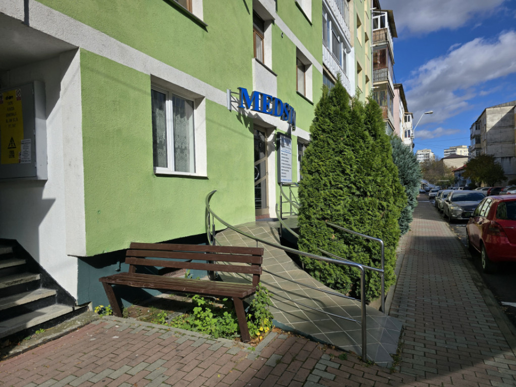 Spatiu comercial autorizat cabinet medical zona centrala