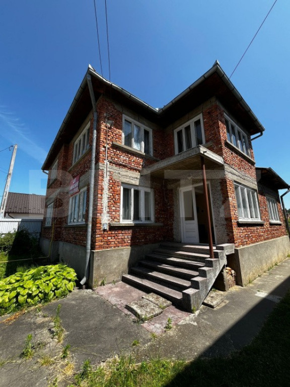 Casă Spațioasă cu Teren Generos în Beclean – Ideală p