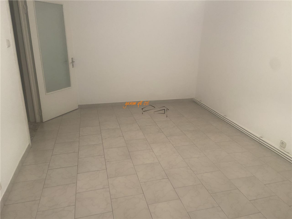 Apartament 2 camere , zona ultracentrala-Scoala nr 9 - Prima