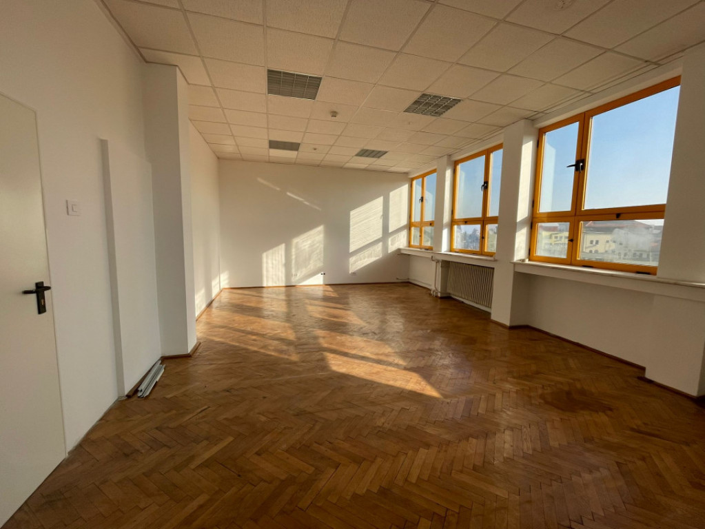 Spatiu birou - ultracentral - langa Primaria Mun. Tg. Jiu