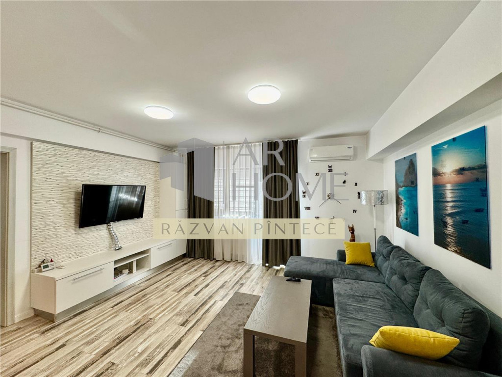 Apartament 2 camere, bloc nou, parcare privata, zona central